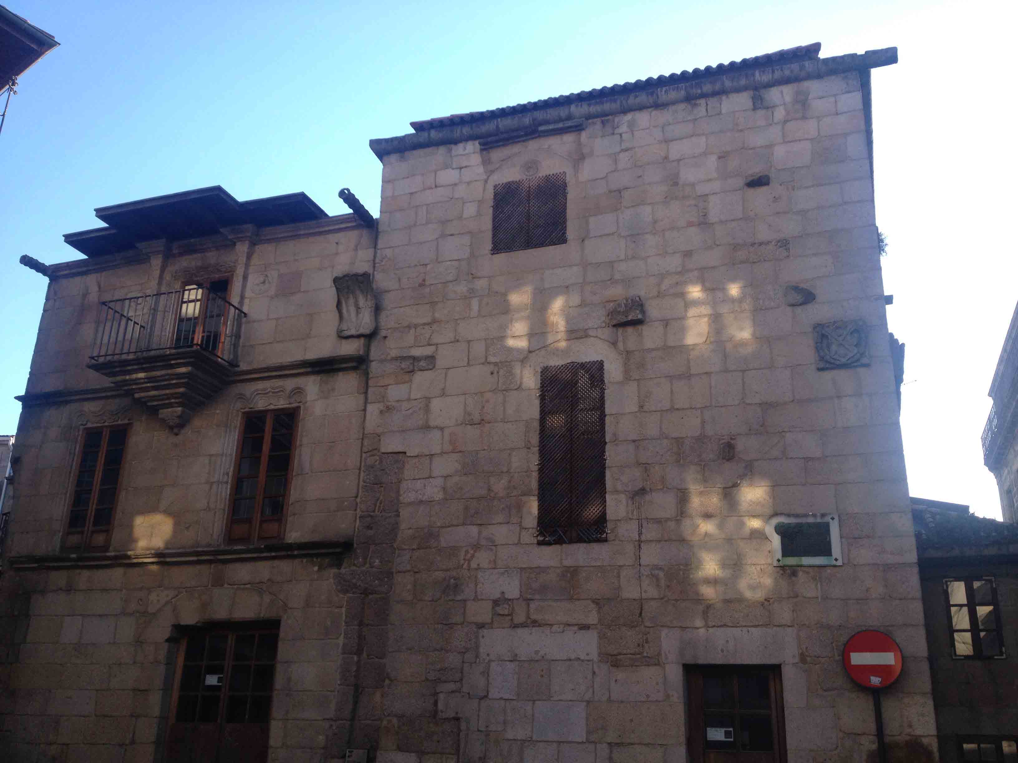 Reloj de sol de la casa de Ceta o Arines Astrovigo